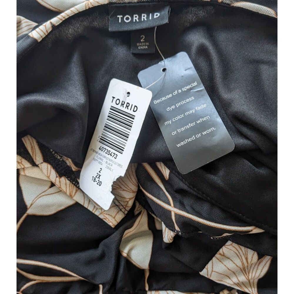NWT Torrid 2X Black Floral Print Knee Length Mesh Surplice Ruffle Slit Dress - Picture 8 of 8